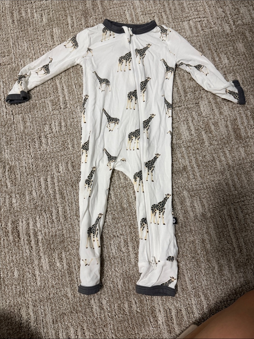Kyte zippered romper
